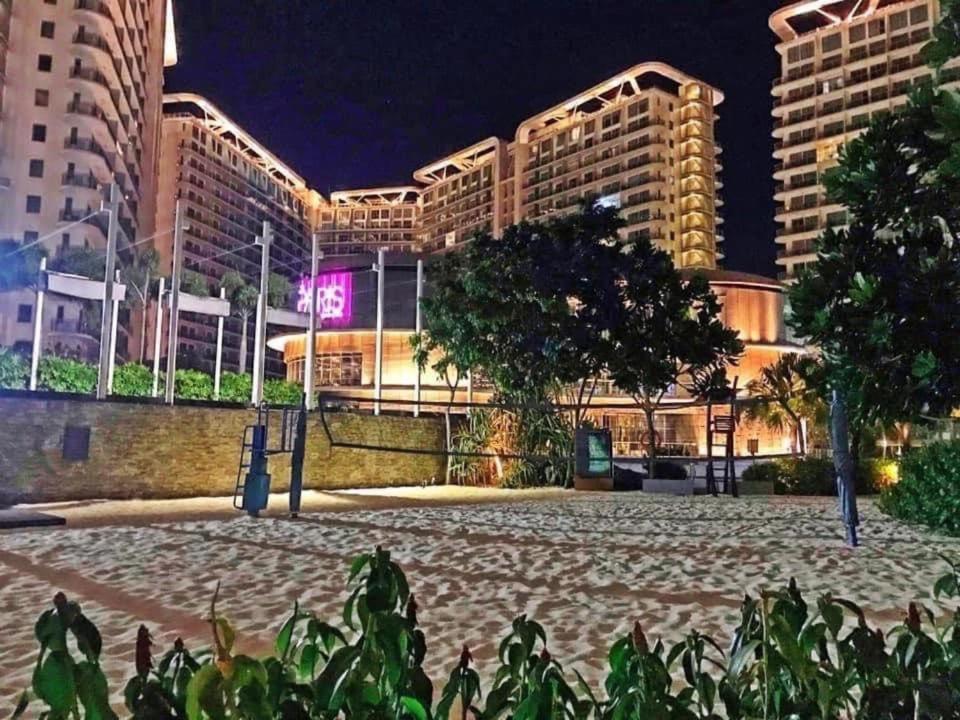 Azure Urban Resort A3 Near Airport Mall With Balcony Wavepool Manila Exteriér fotografie