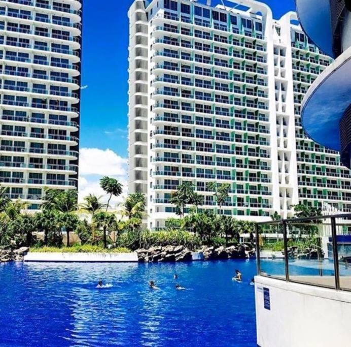 Azure Urban Resort A3 Near Airport Mall With Balcony Wavepool Manila Exteriér fotografie