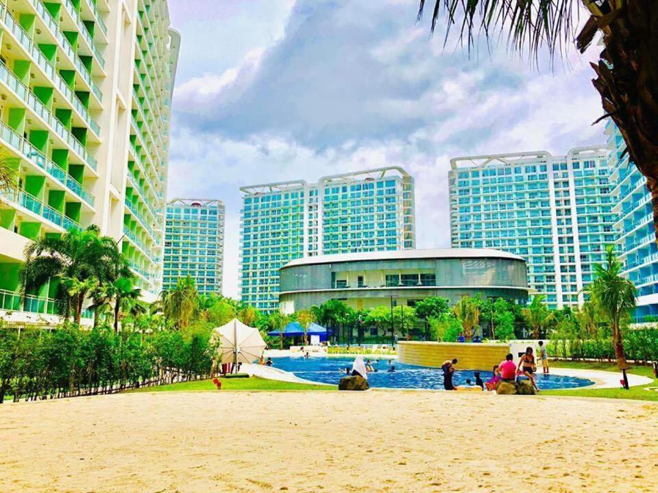 Azure Urban Resort A3 Near Airport Mall With Balcony Wavepool Manila Exteriér fotografie