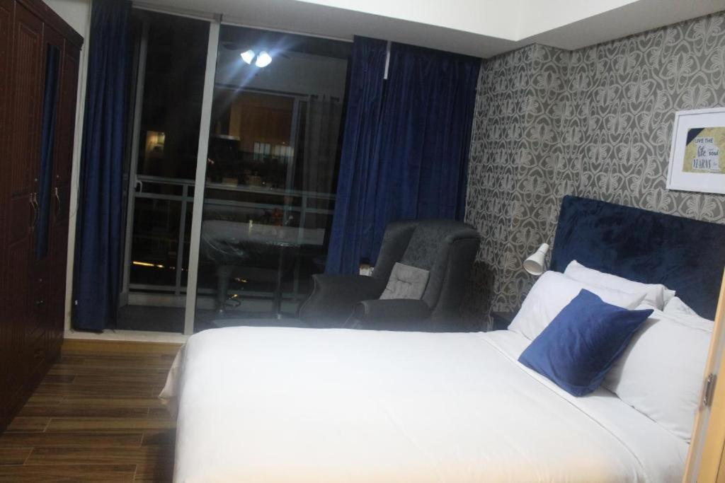 Azure Urban Resort A3 Near Airport Mall With Balcony Wavepool Manila Exteriér fotografie